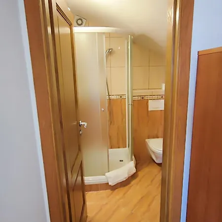 Penava, Private Beach, Pool And 7min To 3*