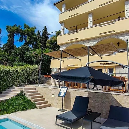 Penava, Private Beach, Pool And 7min To 3*