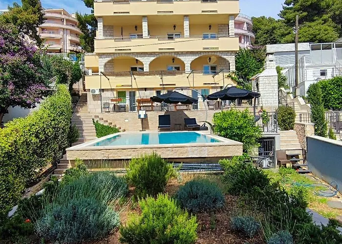 Penava, Private Beach, Pool And 7min To 3*