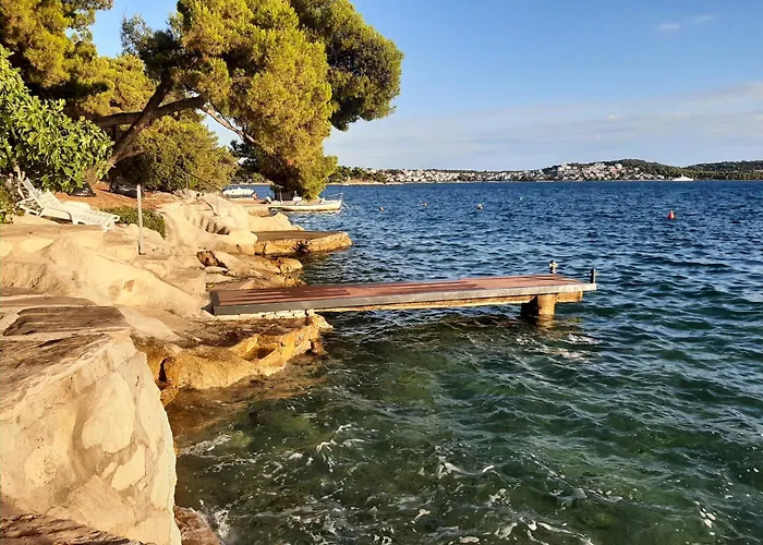 Penava, Private Beach, Pool And 7min To Lejlighedshotel Trogir
