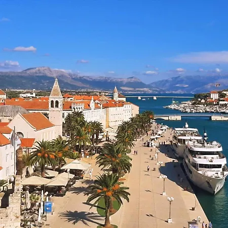 Penava, Private Beach, Pool And 7min To 3*