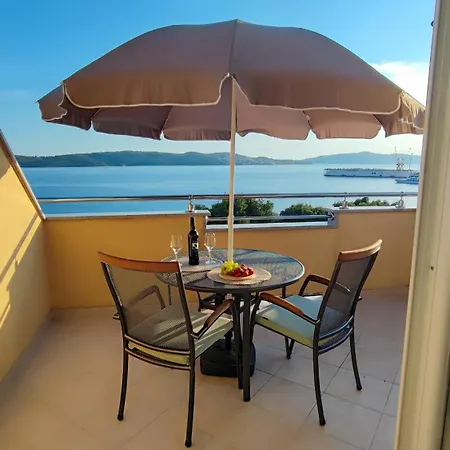 公寓式酒店 Penava, Private Beach, Pool And 7min To *