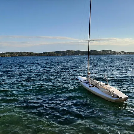 Penava, Private Beach, Pool And 7min To Lejlighedshotel Trogir