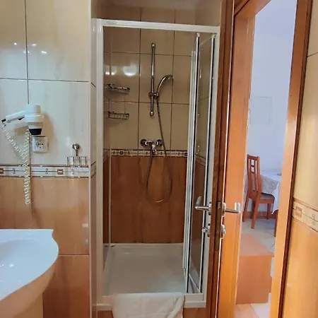 מלון דירות Penava, Private Beach, Pool And 7min To 3*