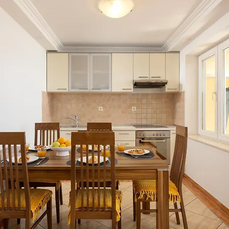 Penava, Private Beach, Pool And 7min To Aparthotel
