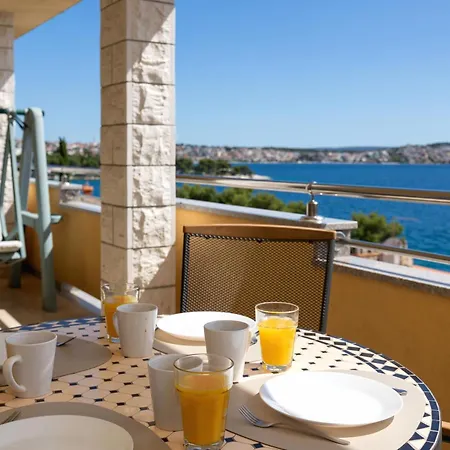 Penava, Private Beach, Pool And 7min To Aparthotel