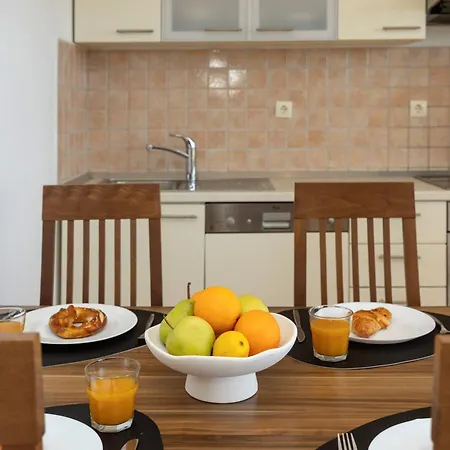 Aparthotel Penava, Private Beach, Pool And 7min To