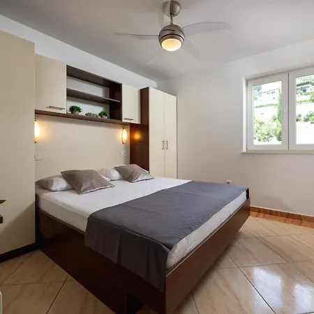 Penava, Private Beach, Pool And 7min To Aparthotel