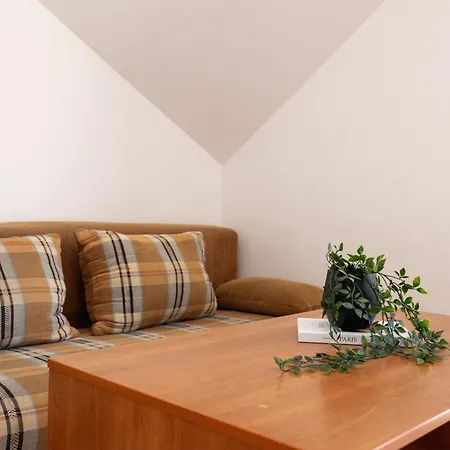 Aparthotel Penava, Private Beach, Pool And 7min To