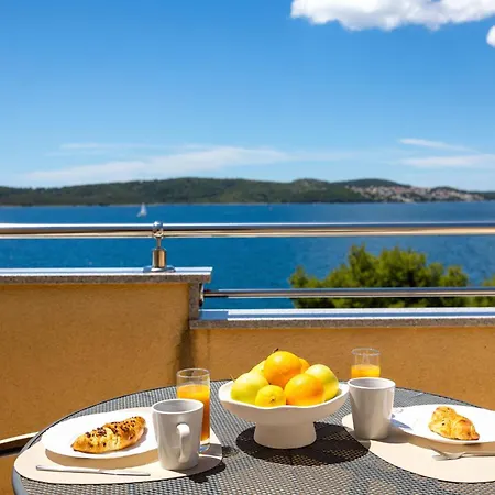Penava, Private Beach, Pool And 7min To Aparthotel