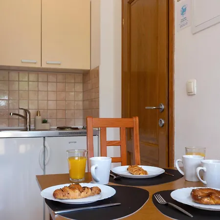 Penava, Private Beach, Pool And 7min To Aparthotel