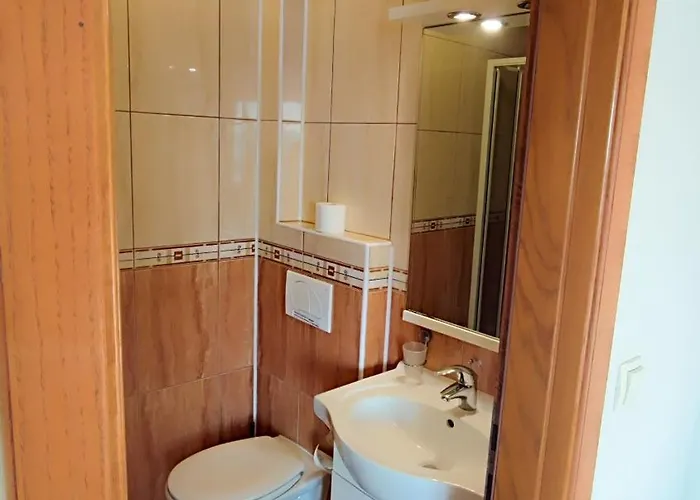 Penava, Private Beach, Pool And 7min To Trogir