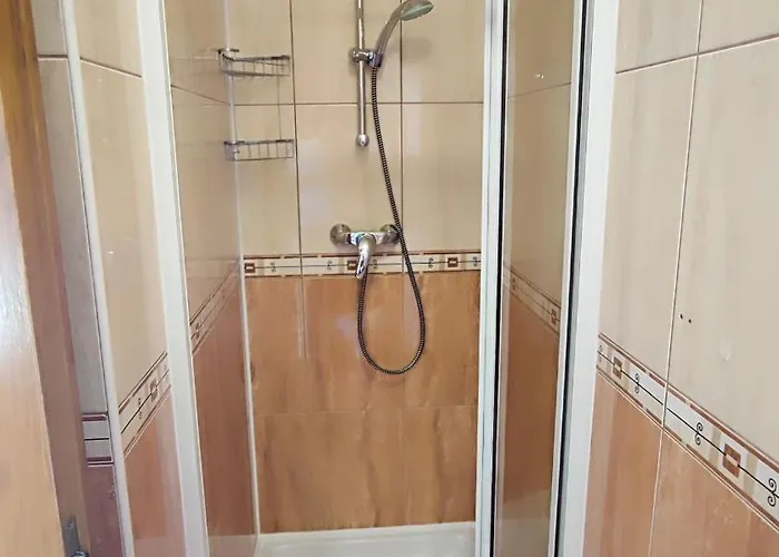 Penava, Private Beach, Pool And 7min To 3* Trogir