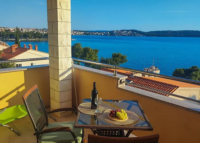 Penava, Private Beach, Pool And 7min To 3*